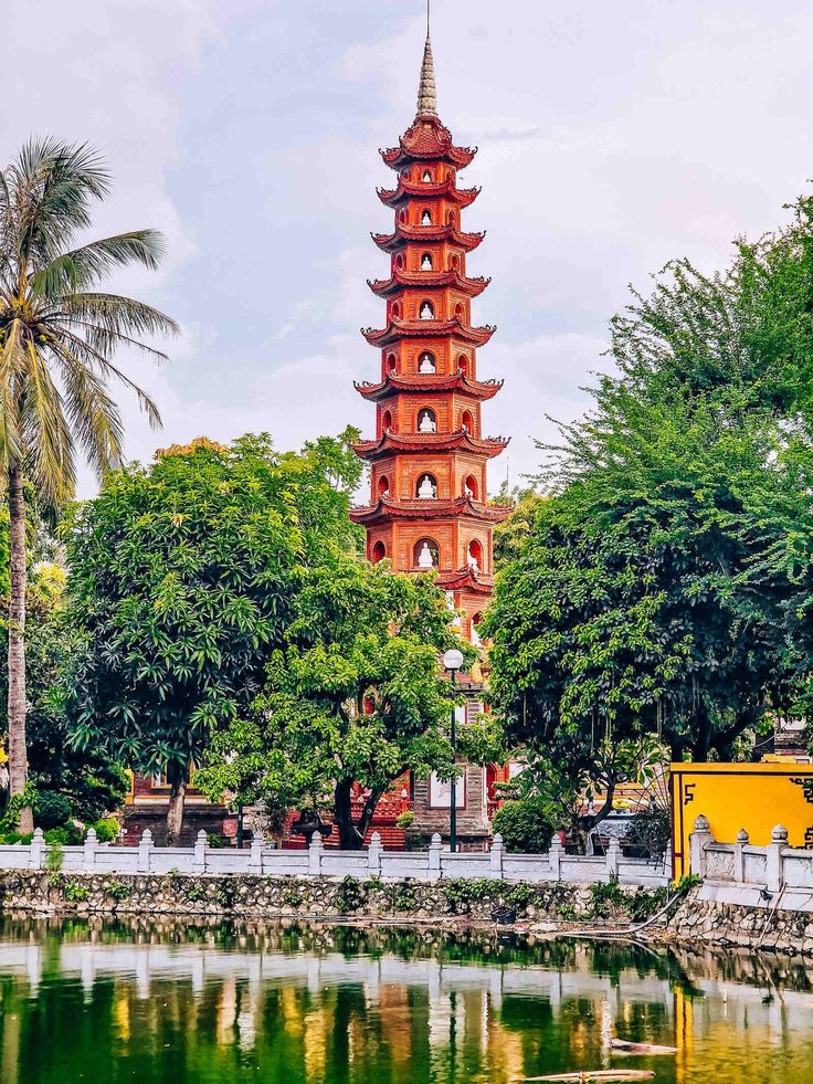 How many days in Hanoi is enough? — Helena Bradbury